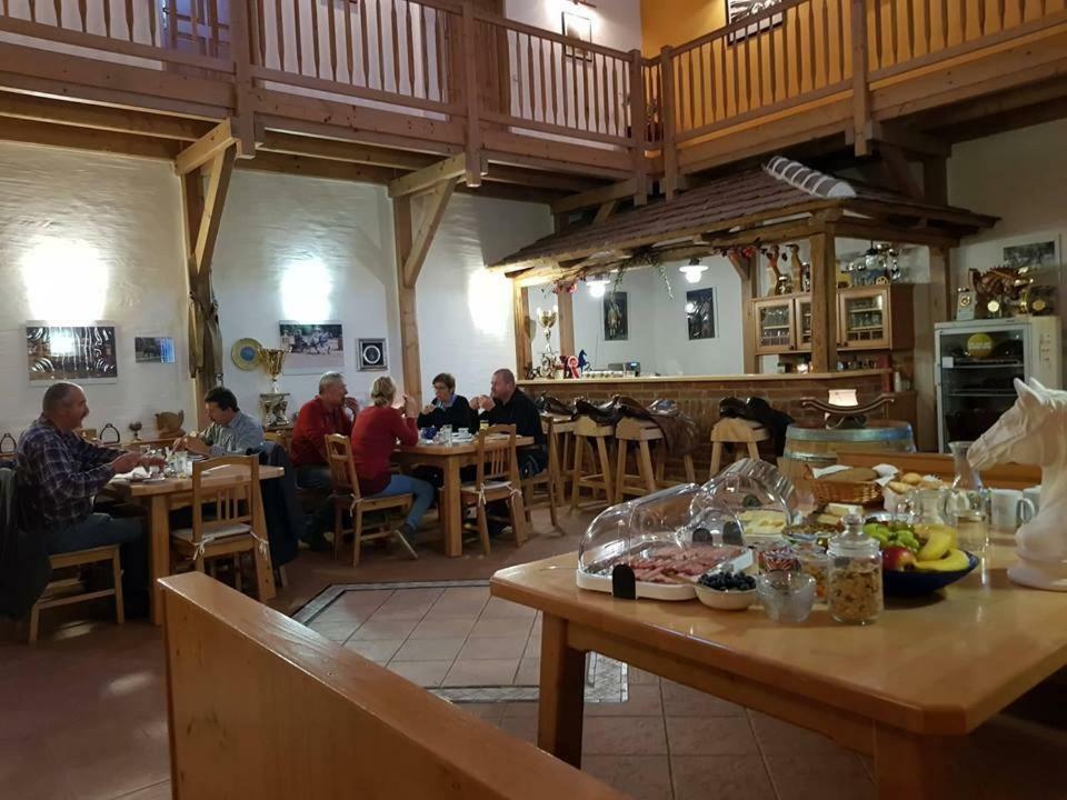 Vila Reiterhof Roessler Poppendorf im Burgenland Exteriér fotografie